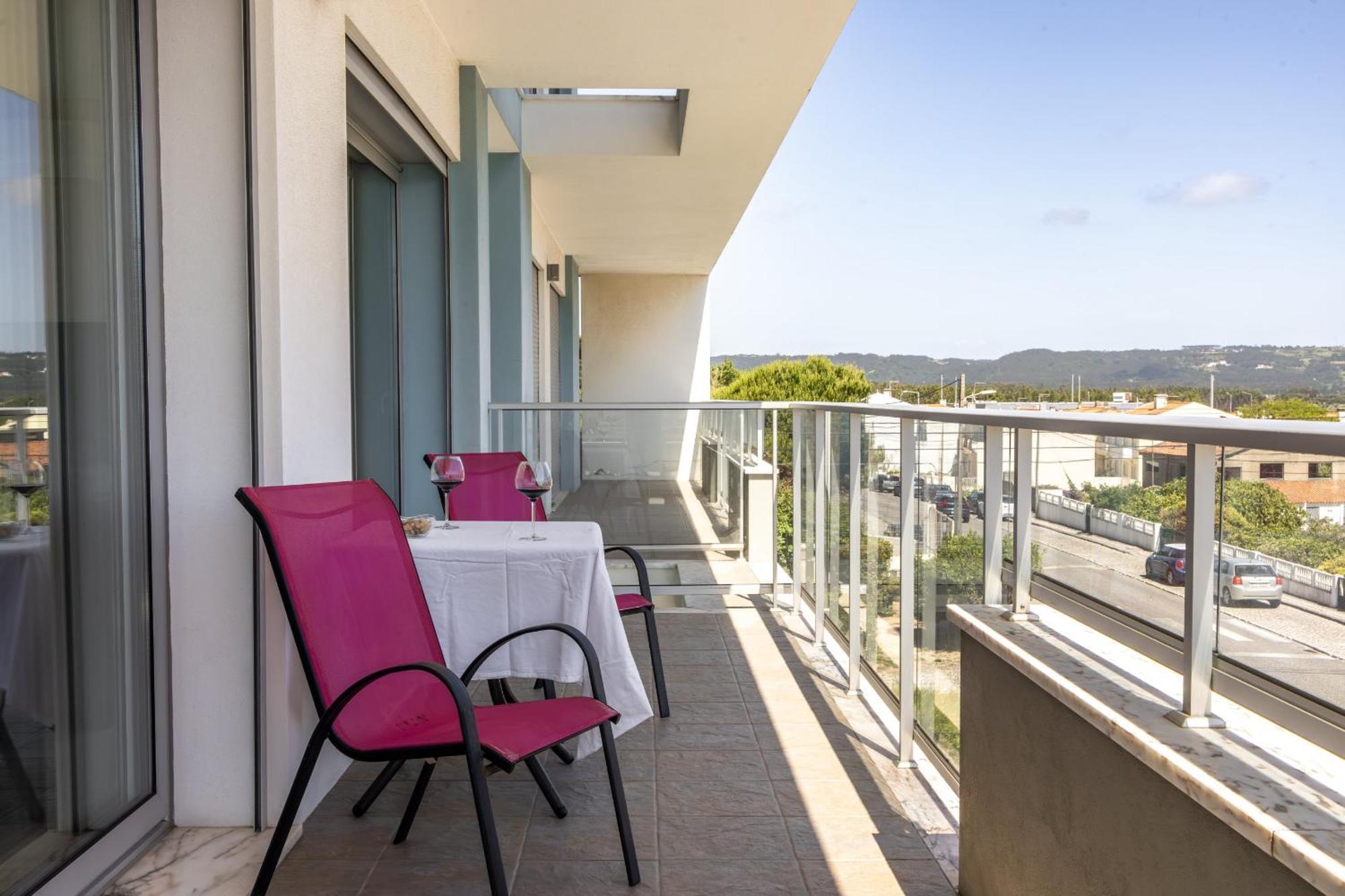 Sunrise - Com Vista Para A Vila São Martinho do Porto Eksteriør billede
